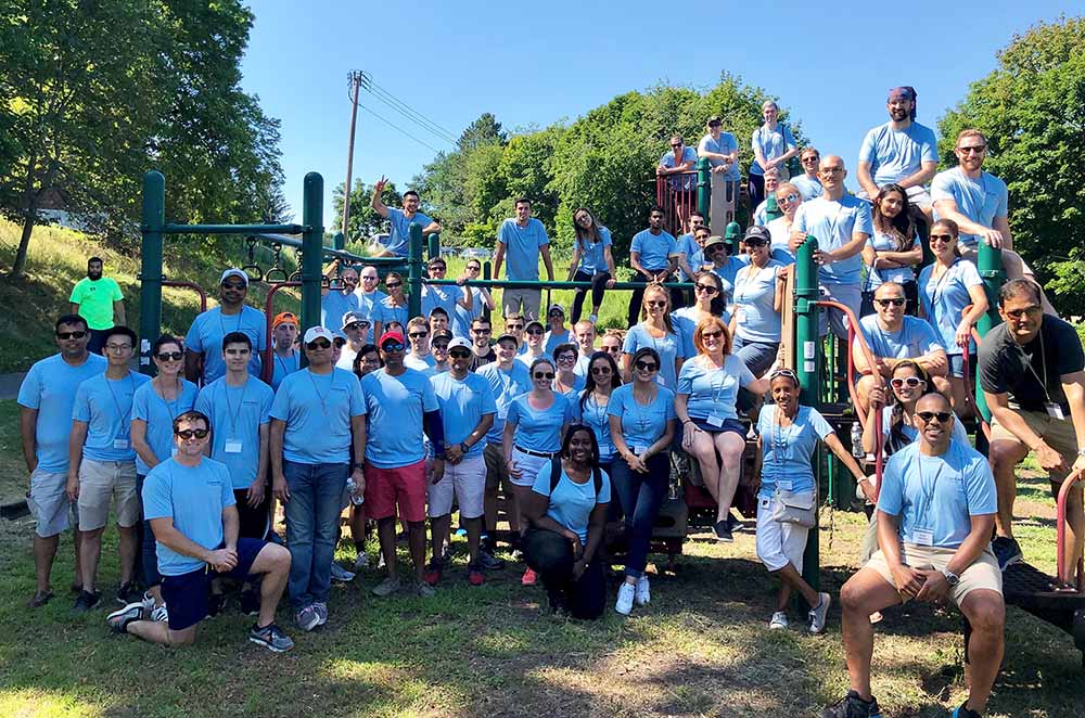 Bain Capital Information Technology Team Participates in Annual SunSplash Service Day with Italian Home for Children  