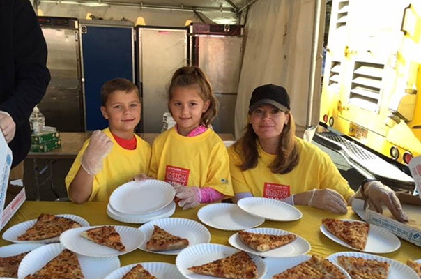 Bain Capital and Domino’s Pizza Volunteer at the 2016 Jimmy Fund Walk